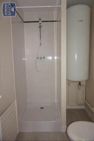 Appartement à louer 2 pièces 27.63m² Laval (53000)