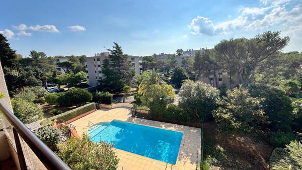 Magnifique T3 avec terrasse ,ascenseur et Piscine