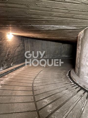 Parking - Rue du Faubourg Saint-Martin