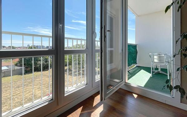 Appartement à vendre    3 pièces • 73,45 m2 La Rochelle