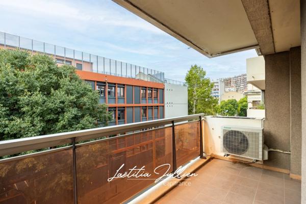 Appartement à vendre 4 pièces MARSEILLE 4EME ARRONDISSEMENT (13)