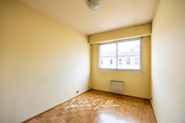 Appartement à vendre 4 pièces MARSEILLE 4EME ARRONDISSEMENT (13)