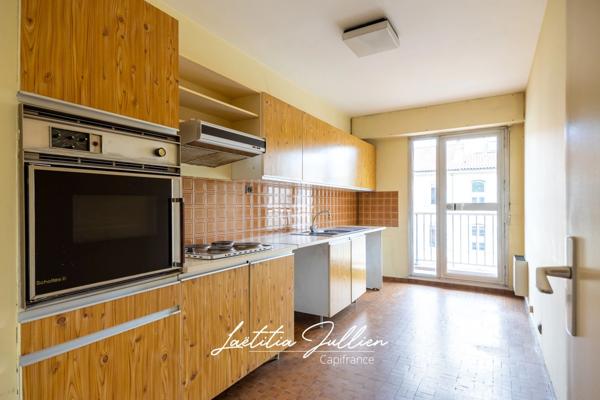 Appartement à vendre 4 pièces MARSEILLE 4EME ARRONDISSEMENT (13)