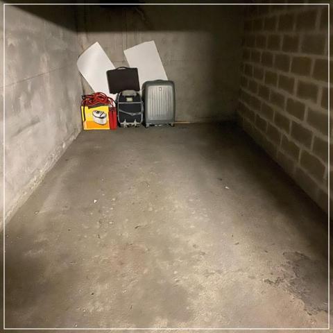 TOULON OUEST - A PROXIMITE DES COMMODITES - ECOLES - AXES AUTOROUTIERS - APPARTEMENT  3 PIECES 71 m2 - CAVE  - GARAGE