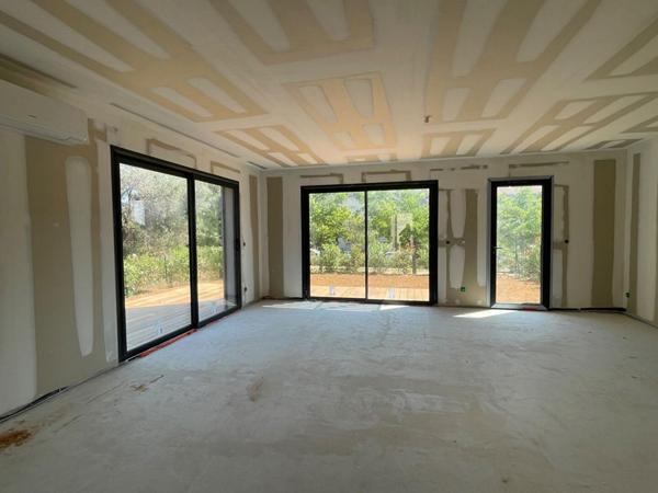 Villa Neuve- Résidence Les Lilas à Six-Fours-Les-Plages à partir de 465 000