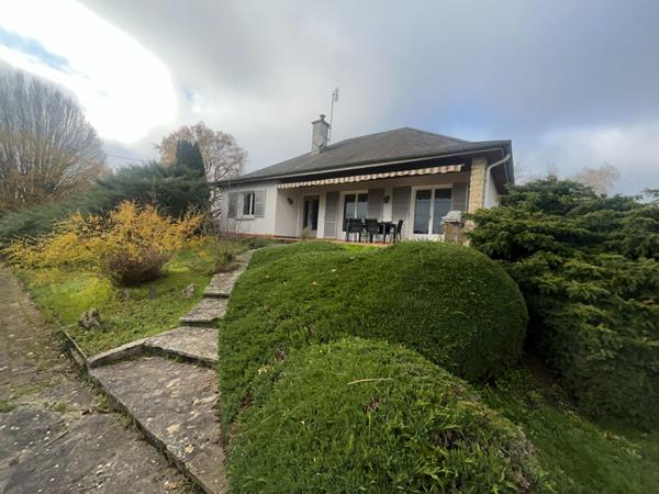 Maison surélevée avec sous-sol complet à Paray-le-Monial