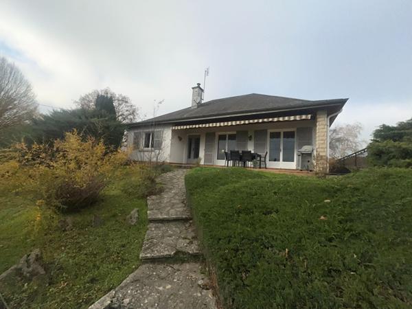 Maison surélevée avec sous-sol complet à Paray-le-Monial