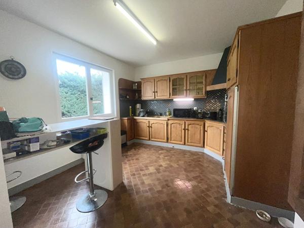 Maison surélevée avec sous-sol complet à Paray-le-Monial