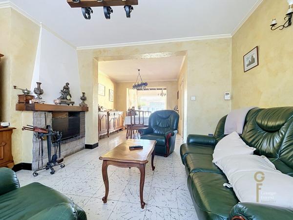 Maison semi individuelle à rafraichir