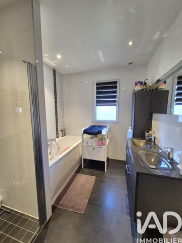 Maison à vendre 6 pièces 197 m² Champigny