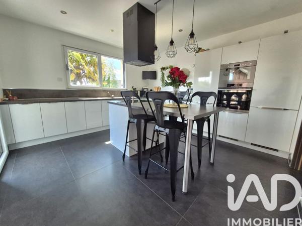 Maison à vendre 6 pièces 197 m² Champigny