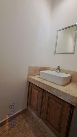LORGUES villa plain pied 3 chambres sur 2383 m² clos