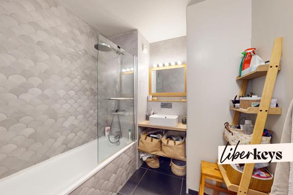 3 pièces 68 m² avec loggia au calme — Parking et cave