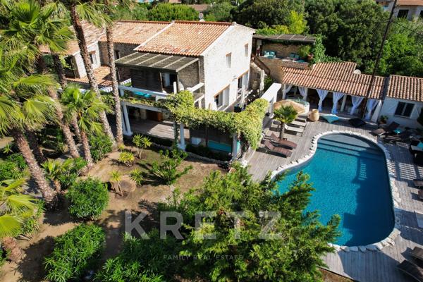 Villa en Pierre Bonifacienne avec piscine et vue sur le Bastion