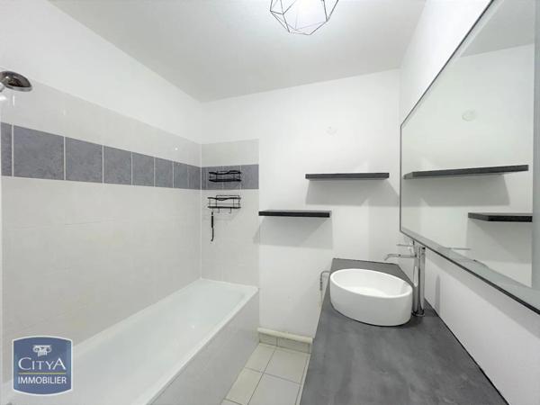 Appartement à louer 2 pièces 50.84m²