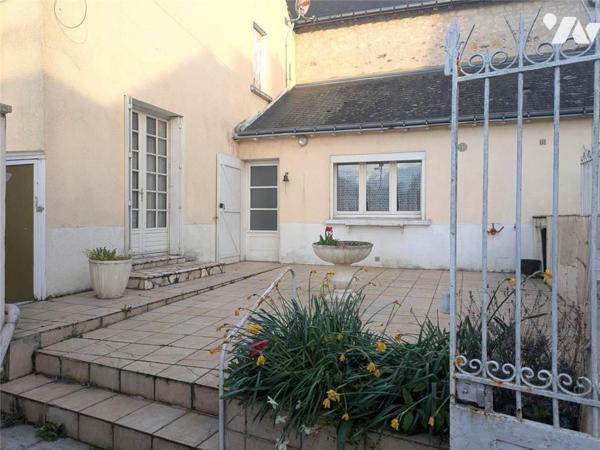 VENTE MAISON INDIVIDUELLE - SAINTE MAURE DE TOURAINE