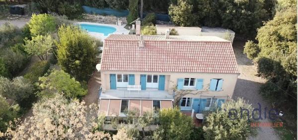 Lorgues, maison de 197m2, 5 chambres, piscine, au calme et proche du centre