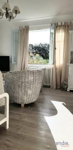 Lorgues, maison de 197m2, 5 chambres, piscine, au calme et proche du centre