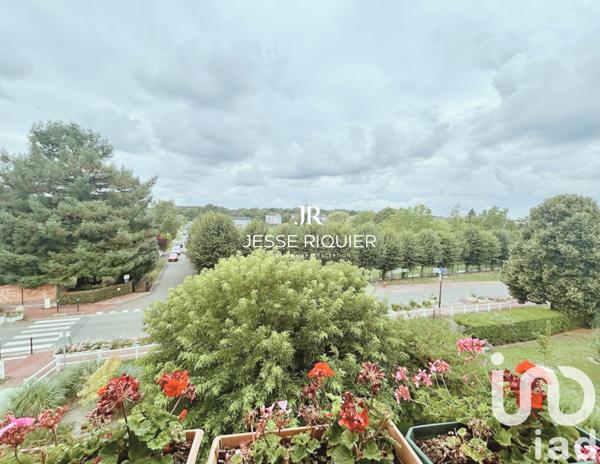 Apartment for sale 4 rooms 69 m² Le Mesnil-le-Roi