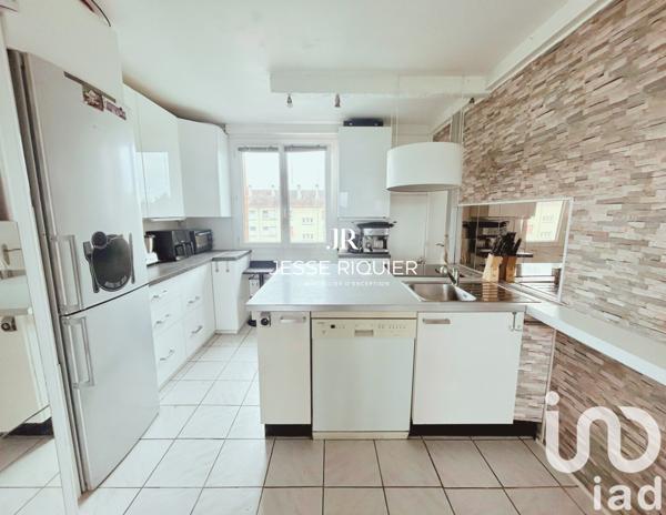 Apartment for sale 4 rooms 69 m² Le Mesnil-le-Roi