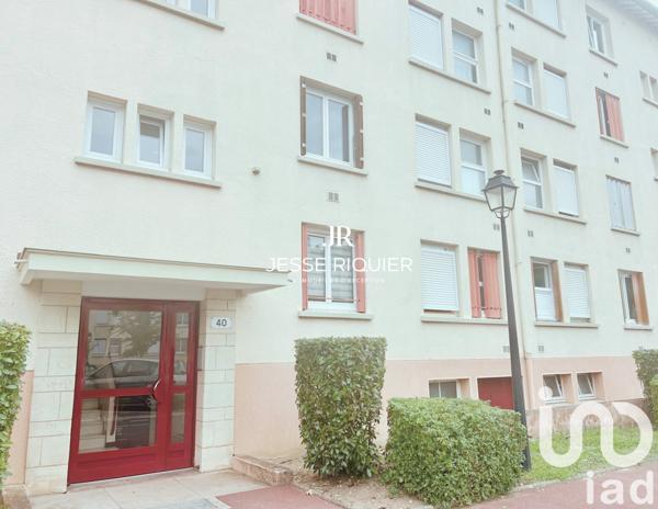 Apartment for sale 4 rooms 69 m² Le Mesnil-le-Roi