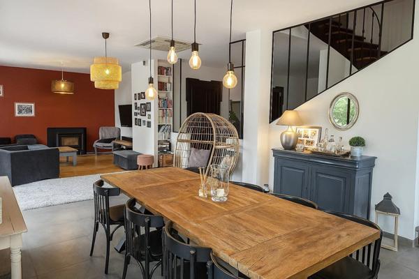 Vente Maison 9 pièces 262 m2 à Casseneuil