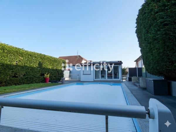 Maison 8 pièces - 209 m² Exclusivité efficity