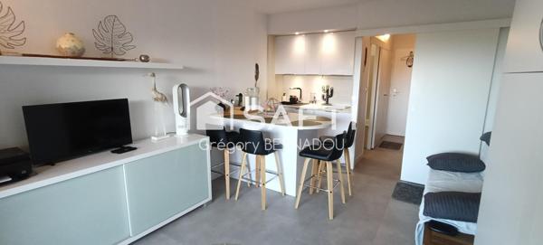 Face à l'océan, plage de la Milady Biarritz