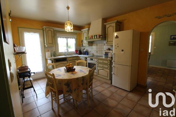 Maison traditionnelle 5 pièces de 110 m² à Thuré (86540)