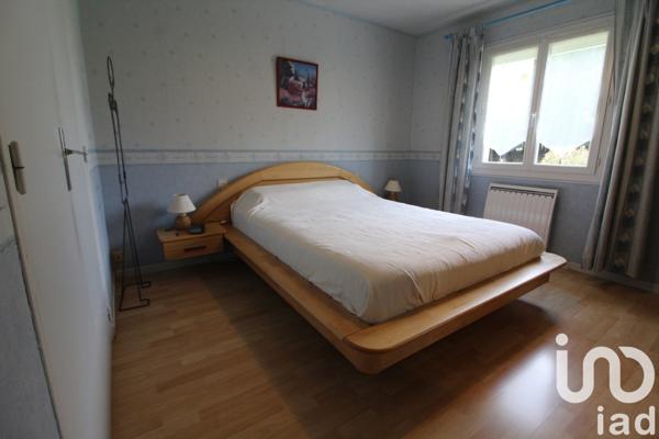 Maison traditionnelle 5 pièces de 110 m² à Thuré (86540)