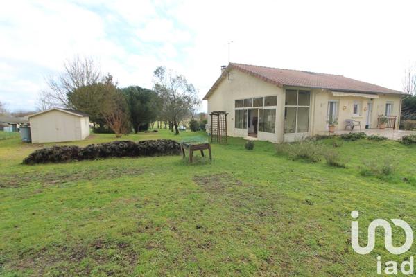 Maison traditionnelle 5 pièces de 110 m² à Thuré (86540)