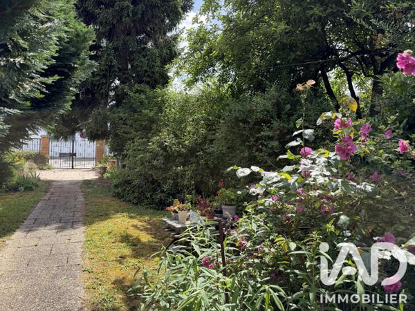 Maison à vendre 5 pièces 99,93 m² Saint-Germain-lès-Arpajon