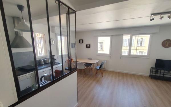 Appartement à vendre    2 pièces • 49 m2 Avignon