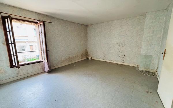 Maison à vendre    5 pièces • 130 m2 Magny-le-Hongre