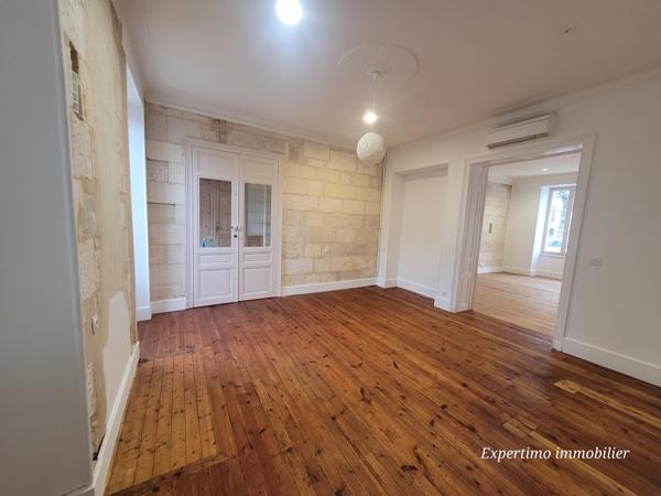 Jonzac (17500) RARE : APPARTEMENT EN RDC DE 97 M² EN PLEIN COEUR DE VILLE DE JONZAC