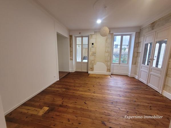 Jonzac (17500) RARE : APPARTEMENT EN RDC DE 97 M² EN PLEIN COEUR DE VILLE DE JONZAC