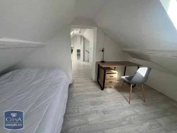 Appartement à louer 2 pièces 25.11m² Valenciennes (59300)