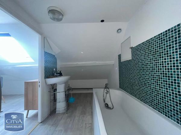 Appartement à louer 2 pièces 25.11m² Valenciennes (59300)