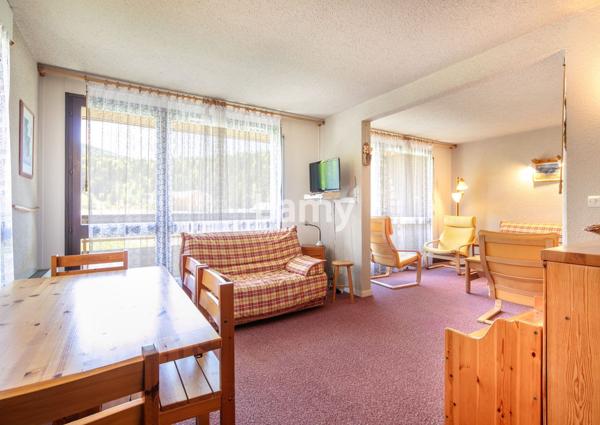 Appartement + cellier + casier à skis