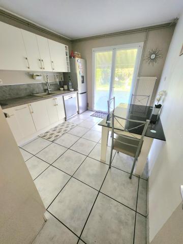 MAISON T5 SUR 307m2 TERRAIN