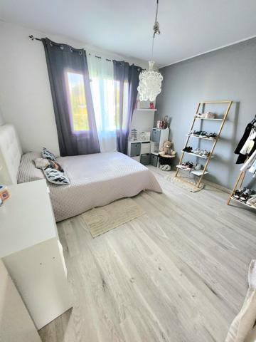 MAISON T5 SUR 307m2 TERRAIN