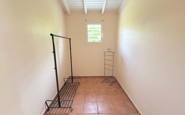 Maison à vendre    5 pièces • 139 m2 Saint-François