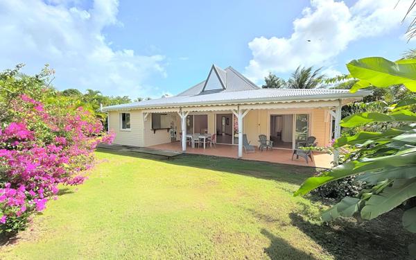 Maison à vendre    5 pièces • 139 m2 Saint-François