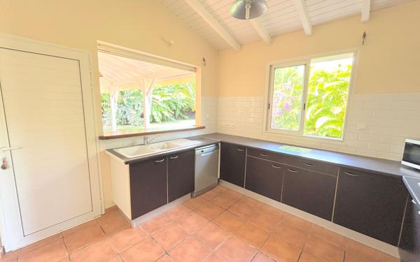 Maison à vendre    5 pièces • 139 m2 Saint-François