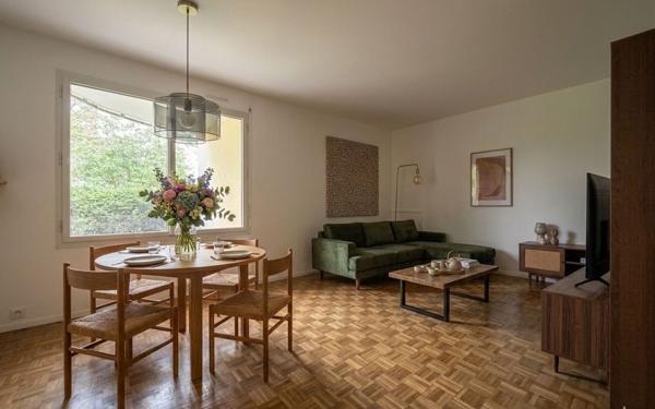 Appartement à vendre    2 pièces • 47,53 m2 Vanves