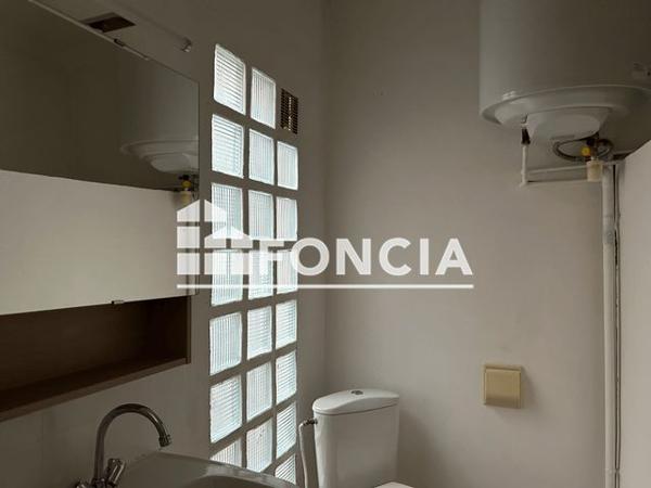 Location Studio 32.63 m² - 12 RUE GRIZOT Nîmes 30000