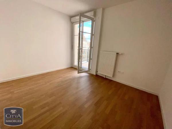 Appartement à louer 3 pièces 60.23m² Le Blanc-Mesnil (93150)