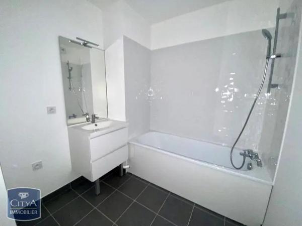 Appartement à louer 3 pièces 60.23m² Le Blanc-Mesnil (93150)