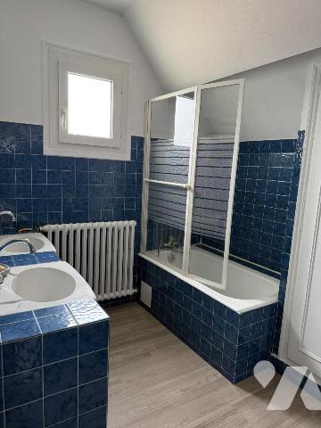 MAISON TRADITIONNELLE -5 chambres VUE GOLFE SARZEAU