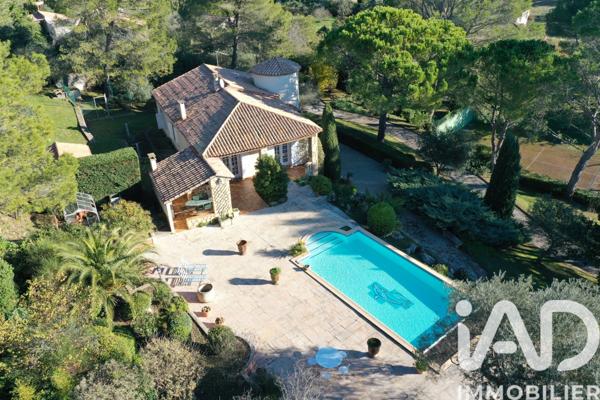 Maison à vendre 8 pièces 195 m² Nîmes